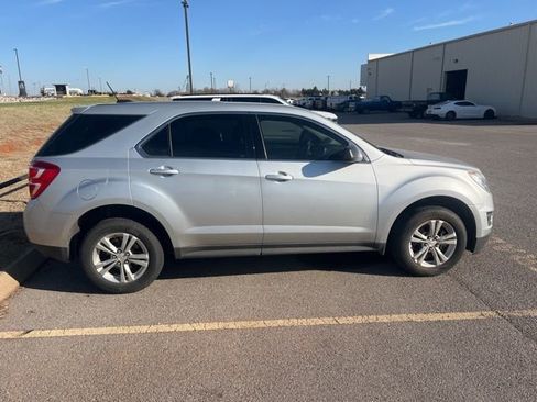 Used 2017 Chevrolet Equinox LS image 8