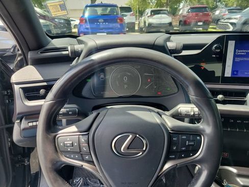 Used 2024 Lexus UX 250h FWD w/ Premium Package image 24