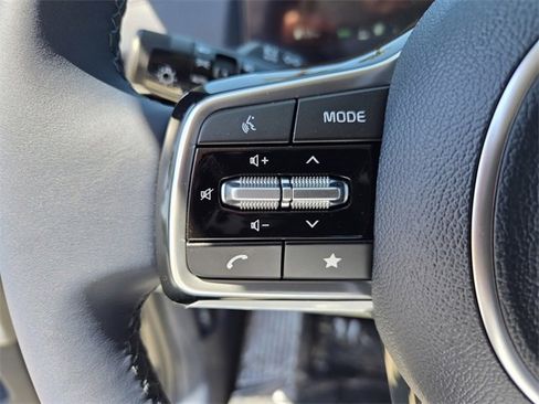 New 2026 Kia Carnival SX w/ SX Dark Edition Package image 11