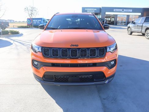 New 2026 Jeep Compass Latitude image 9