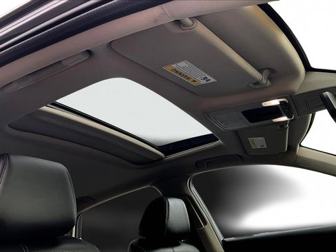 Used 2024 Honda Civic Touring image 18