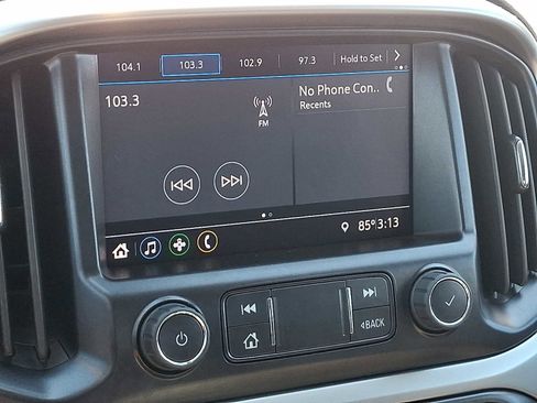 Used 2022 Chevrolet Colorado LT w/ LT Convenience Package AWD/4WD image 16