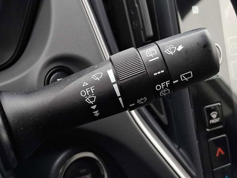 Used 2024 Subaru Crosstrek 2.0i Premium image 19