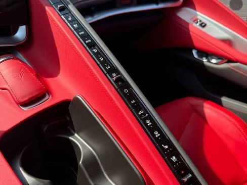 Used 2025 Chevrolet Corvette Z06 image 34