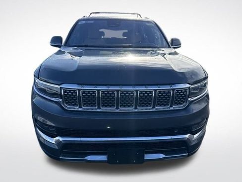 Used 2022 Jeep Grand Wagoneer Series III image 9