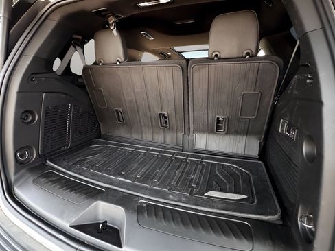 Used 2025 GMC Yukon Elevation w/ Technology Package AWD/4WD image 21