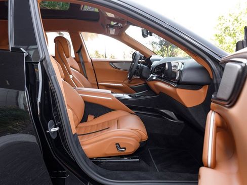 Used 2024 Ferrari Purosangue AWD/4WD image 13