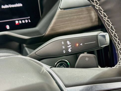 New 2026 GMC Acadia Denali w/ Super Cruise Package FWD image 17