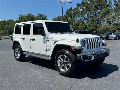 Used 2020 Jeep Wrangler Unlimited Sahara AWD/4WD image 2