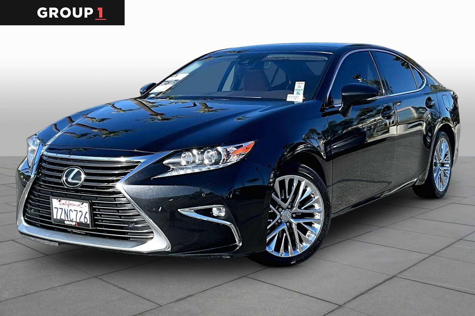 Used 2017 Lexus ES 350 w/ Luxury Package FWD image 1