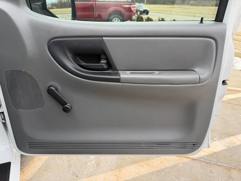 Used 2009 Ford Ranger XLT image 28