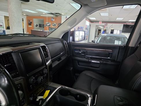 Used 2017 RAM 1500 Laramie w/ Convenience Group AWD/4WD image 33
