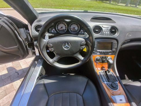 Used 2007 Mercedes-Benz SL 55 AMG image 25