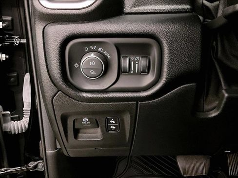 Used 2021 RAM 1500 Laramie AWD/4WD image 16