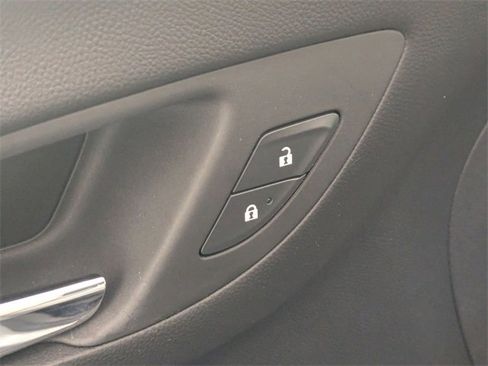 Certified 2024 Chevrolet Equinox LT image 11