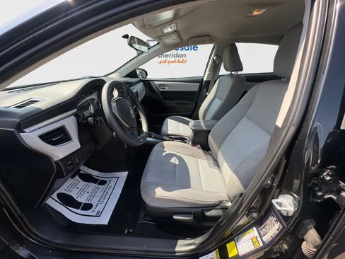 Used 2016 Toyota Corolla LE FWD image 11