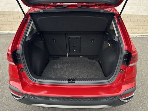 Used 2022 Volkswagen Taos SE w/ Panoramic Sunroof Package image 20