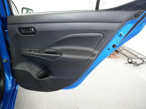 Used 2021 Nissan Versa S image 32