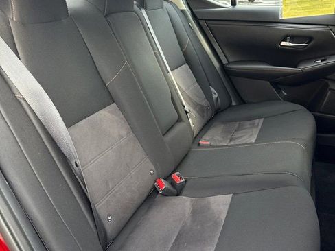 Used 2022 Nissan Sentra SR w/ Electronics Package image 9