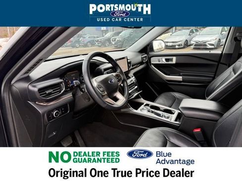 Used 2023 Ford Explorer Limited w/ Equipment Group 301A image 5