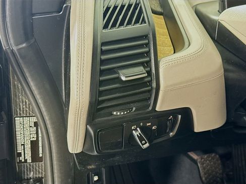 Used 2015 BMW i3 with Range Extender image 10