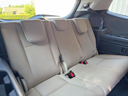 Used 2019 Subaru Ascent Premium w/ Popular Package #2 AWD/4WD image 40