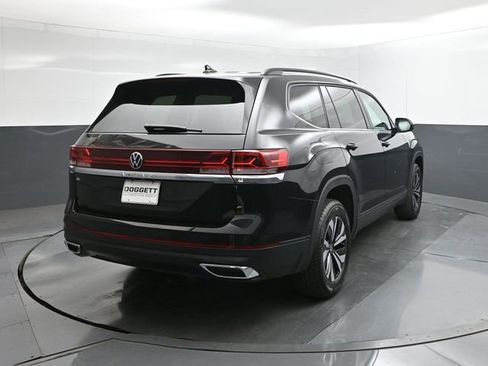 New 2026 Volkswagen Atlas SE image 11