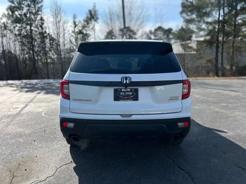 Used 2021 Honda Passport Sport image 8