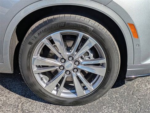 Certified 2024 Cadillac XT6 Premium Luxury w/ Platinum Package image 11