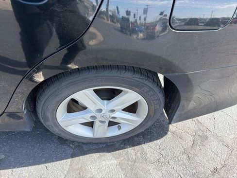 Used 2014 Toyota Camry SE image 25