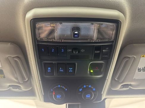 Used 2023 Toyota 4Runner TRD Off-Road Premium w/ Moonroof Package AWD/4WD image 14