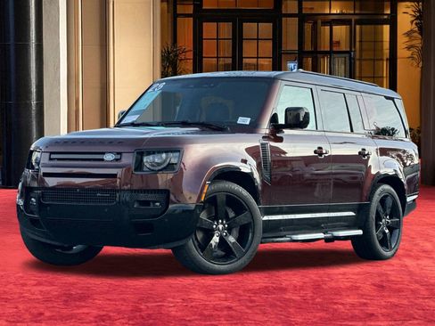 Used 2023 Land Rover Defender 130 X-Dynamic SE image 1