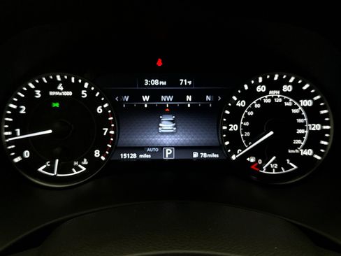 Used 2024 Nissan Armada SV w/ Cargo Package AWD/4WD image 13