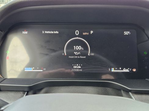 Used 2025 Jeep Grand Cherokee Limited image 14