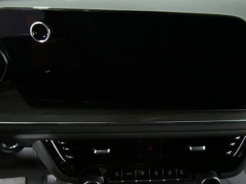 New 2026 Chevrolet Suburban LS image 4