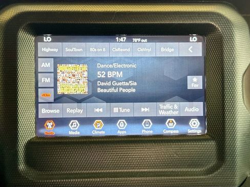 Used 2018 Jeep Wrangler Unlimited Sport S image 17