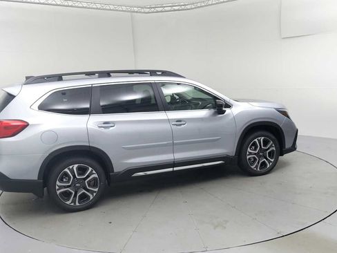 New 2025 Subaru Ascent Limited image 11