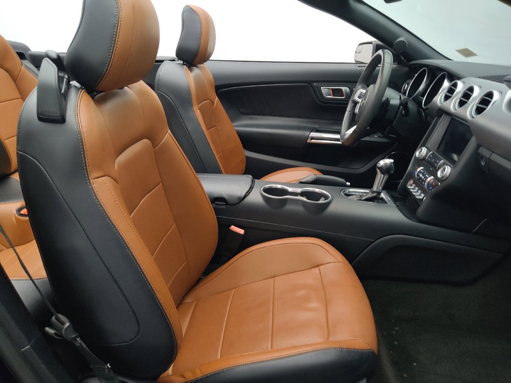 Used 2018 Ford Mustang Premium RWD image 21