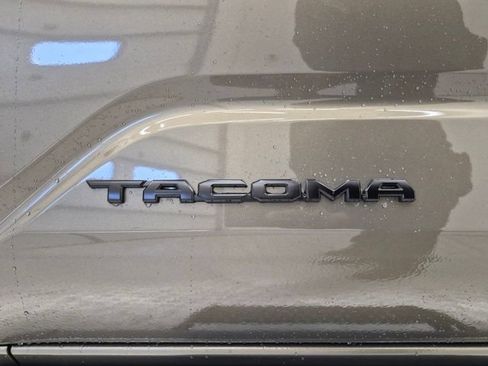 Used 2026 Toyota Tacoma TRD Sport AWD/4WD image 19