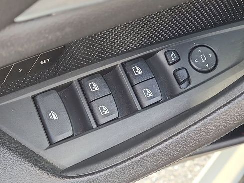 Used 2021 BMW 430i Convertible w/ Convenience Package (ZC2) image 30