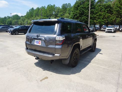 Used 2021 Toyota 4Runner SR5 Premium w/ Moonroof Package AWD/4WD image 24