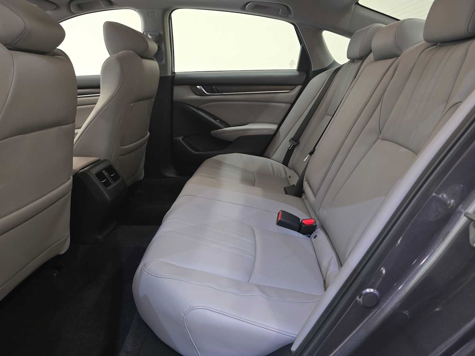 Used 2018 Honda Accord EX-L image 24