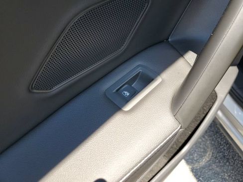 Certified 2024 Volkswagen Tiguan S FWD image 20