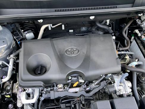 Used 2024 Toyota RAV4 LE FWD image 30