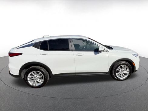 Used 2025 Buick Envista Preferred image 16