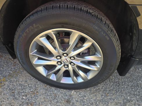 Used 2023 Buick Enclave Avenir w/ Avenir Technology Package image 23