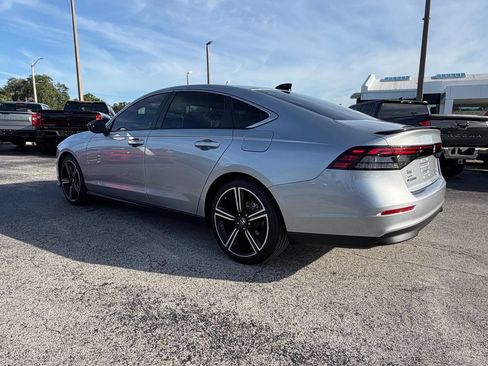 Used 2024 Honda Accord Sport image 7