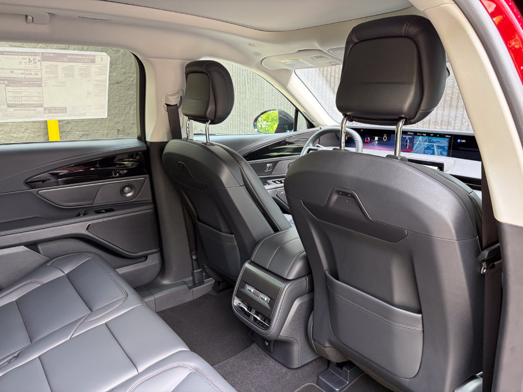 New 2026 Lincoln Nautilus Premier w/ Equipment Group 102A AWD/4WD image 27