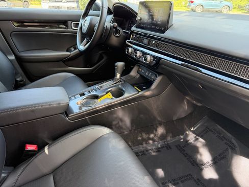Certified 2024 Honda Civic Touring image 9