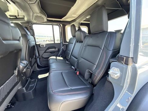 New 2026 Jeep Wrangler Unlimited Rubicon AWD/4WD image 19